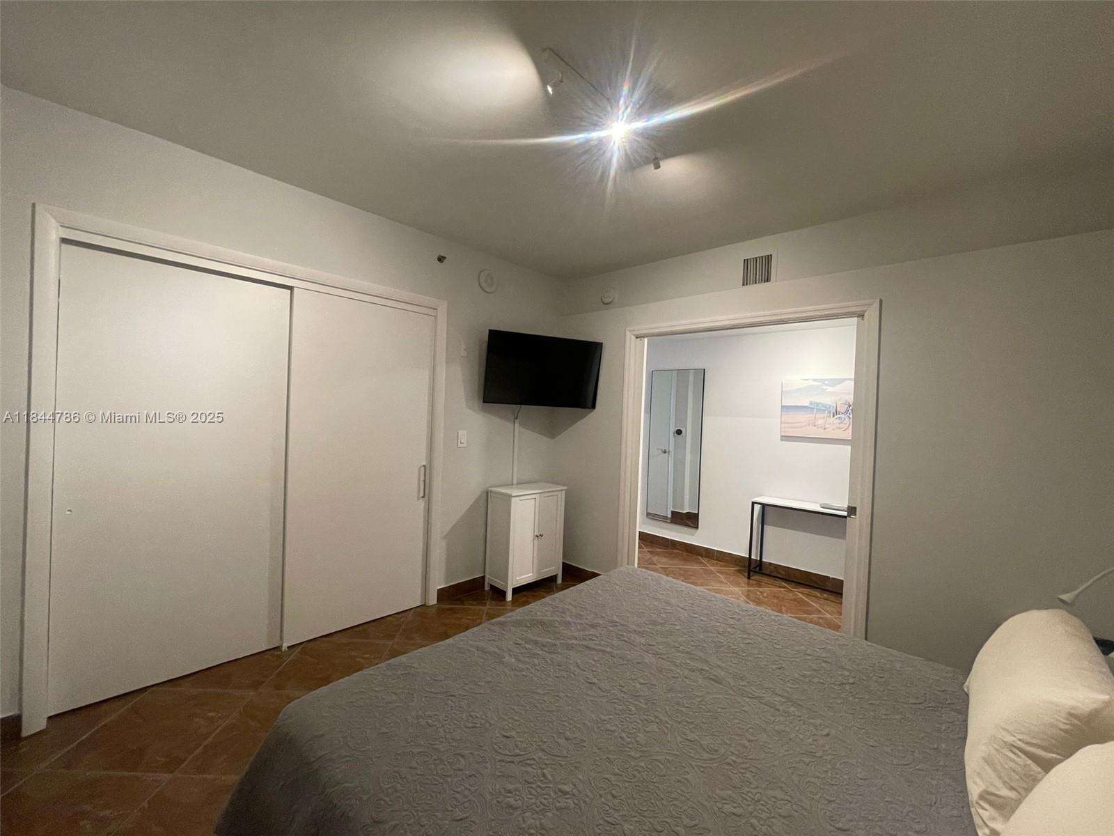 The Beach Club Two at 1830 Ocean Dr, Hallandale Beach, FL 33009 - For Rent photo 22
