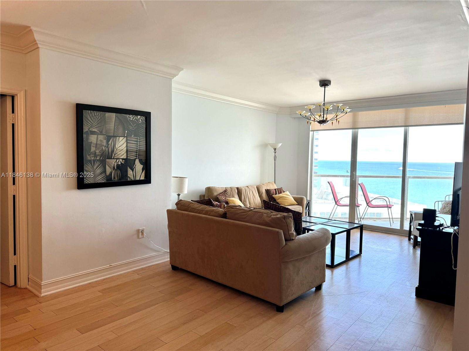 La Perla at 16699 Collins Ave, Sunny Isles Beach, FL 33160 - For Rent photo 6