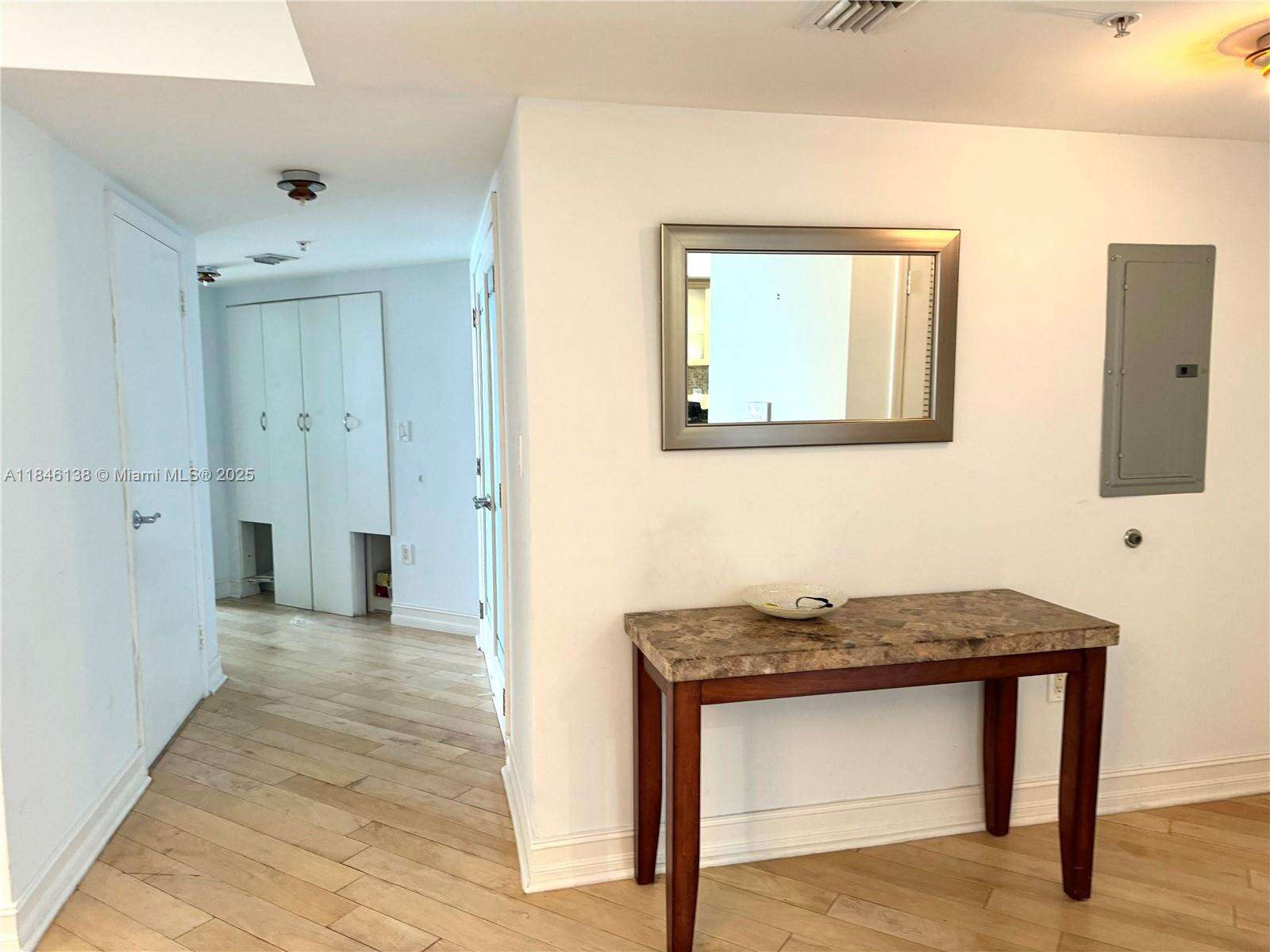 La Perla at 16699 Collins Ave, Sunny Isles Beach, FL 33160 - For Rent photo 7