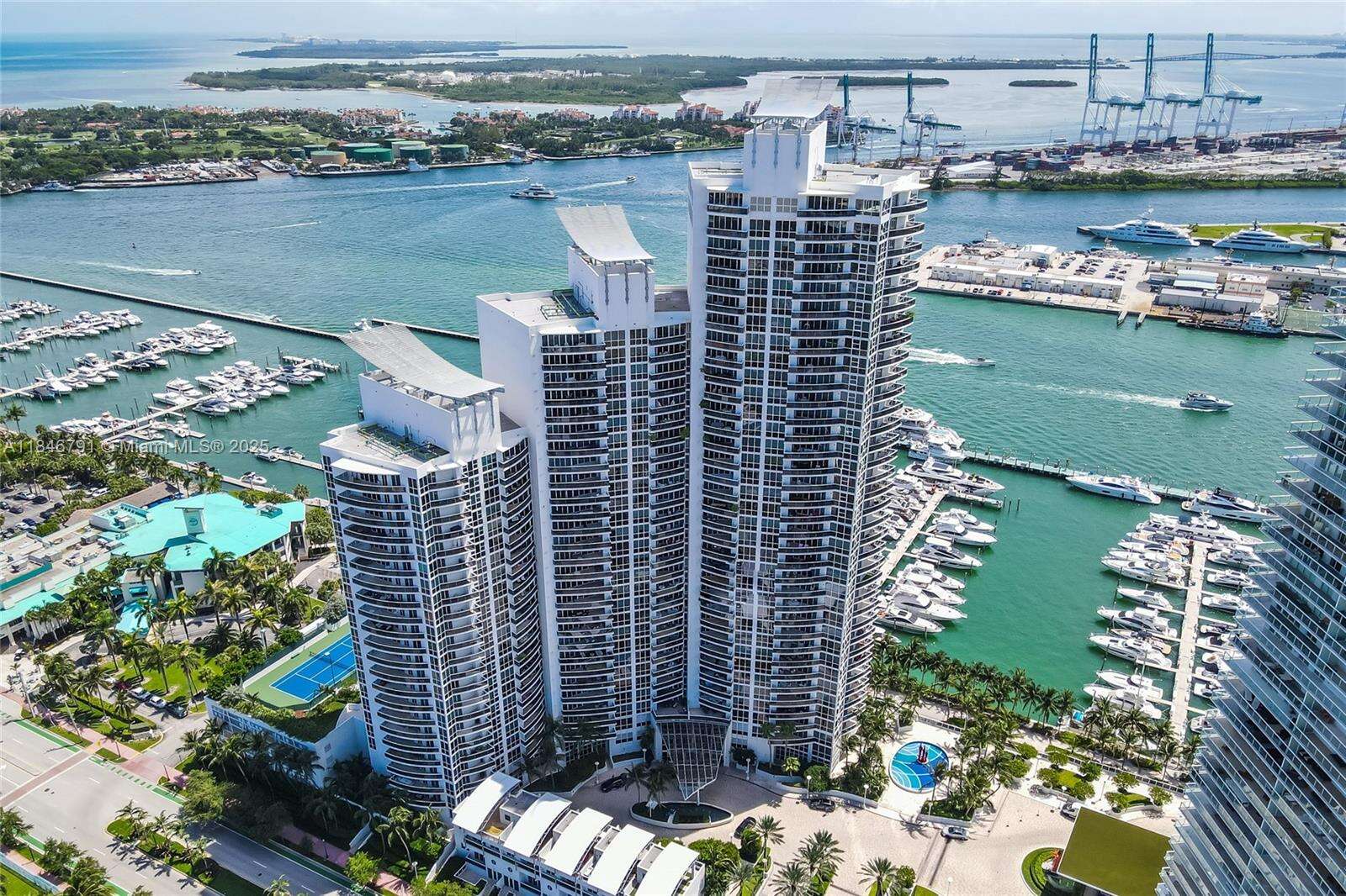 Murano Grande at 400 Alton Rd, Miami Beach, FL 33139 - For Rent photo 40