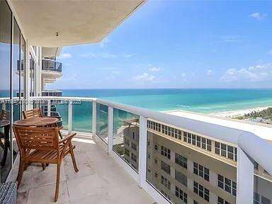 Green Diamond at 4775 Collins Ave, Miami Beach, FL 33140 - For Rent photo 1
