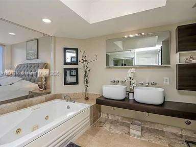 Green Diamond at 4775 Collins Ave, Miami Beach, FL 33140 - For Rent photo 11