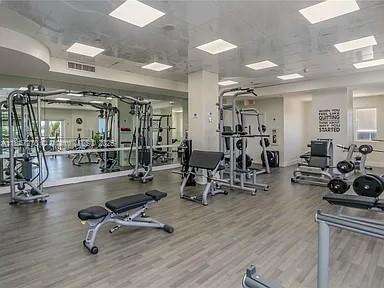 Green Diamond at 4775 Collins Ave, Miami Beach, FL 33140 - For Rent photo 14
