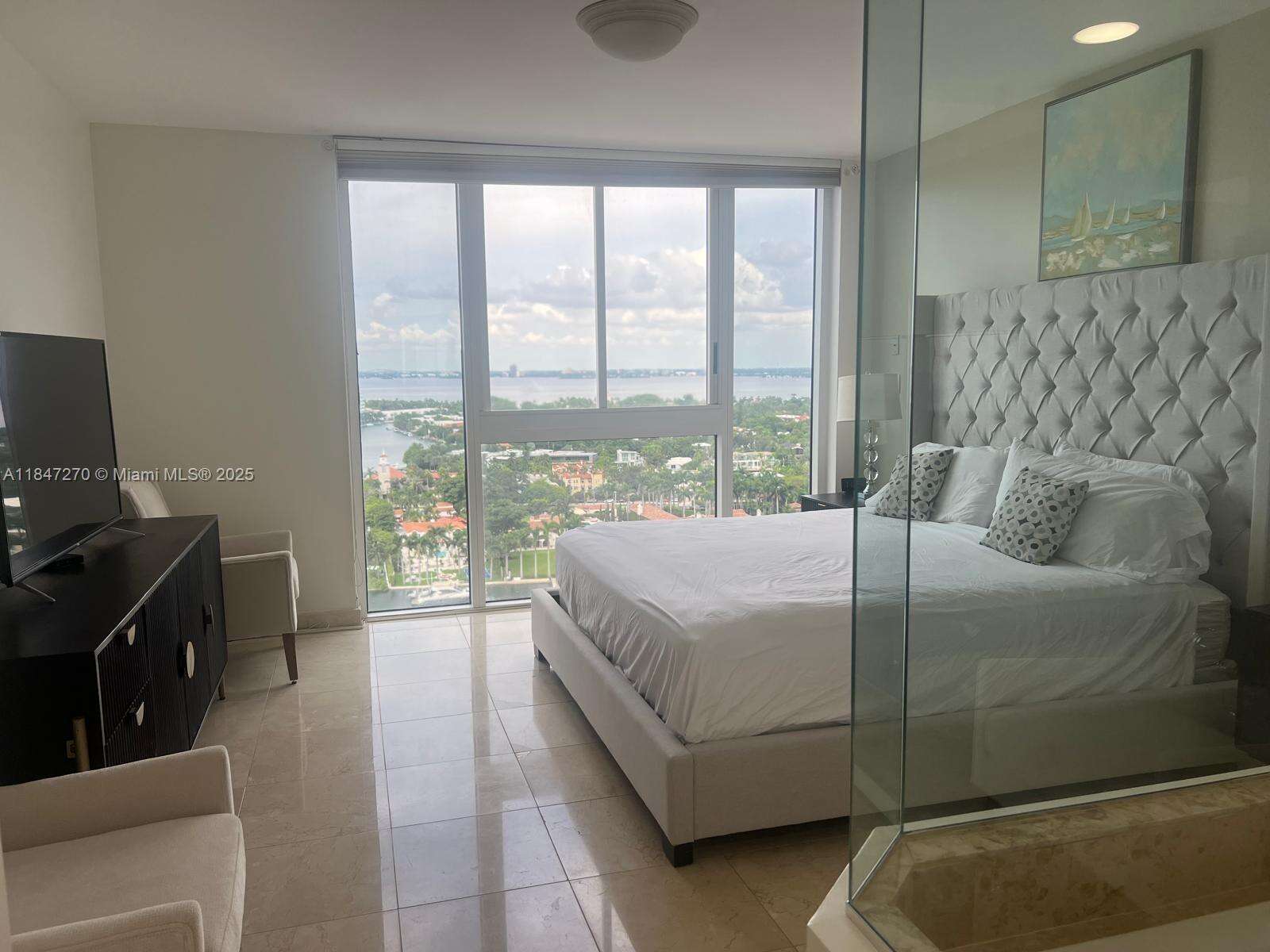 Green Diamond at 4775 Collins Ave, Miami Beach, FL 33140 - For Rent photo 17