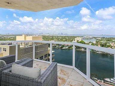 Green Diamond at 4775 Collins Ave, Miami Beach, FL 33140 - For Rent photo 4