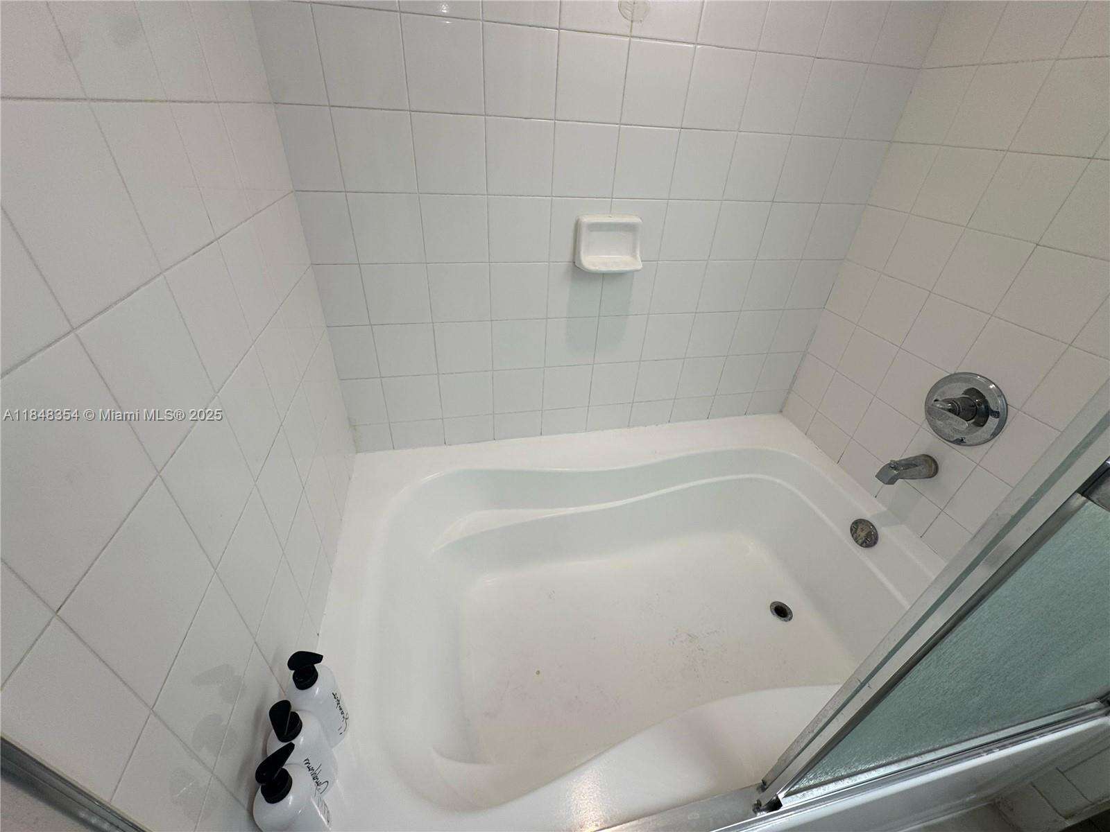 The Mark On Brickell at 1155 Brickell Bay Dr, Miami, FL 33131 - For Rent photo 18
