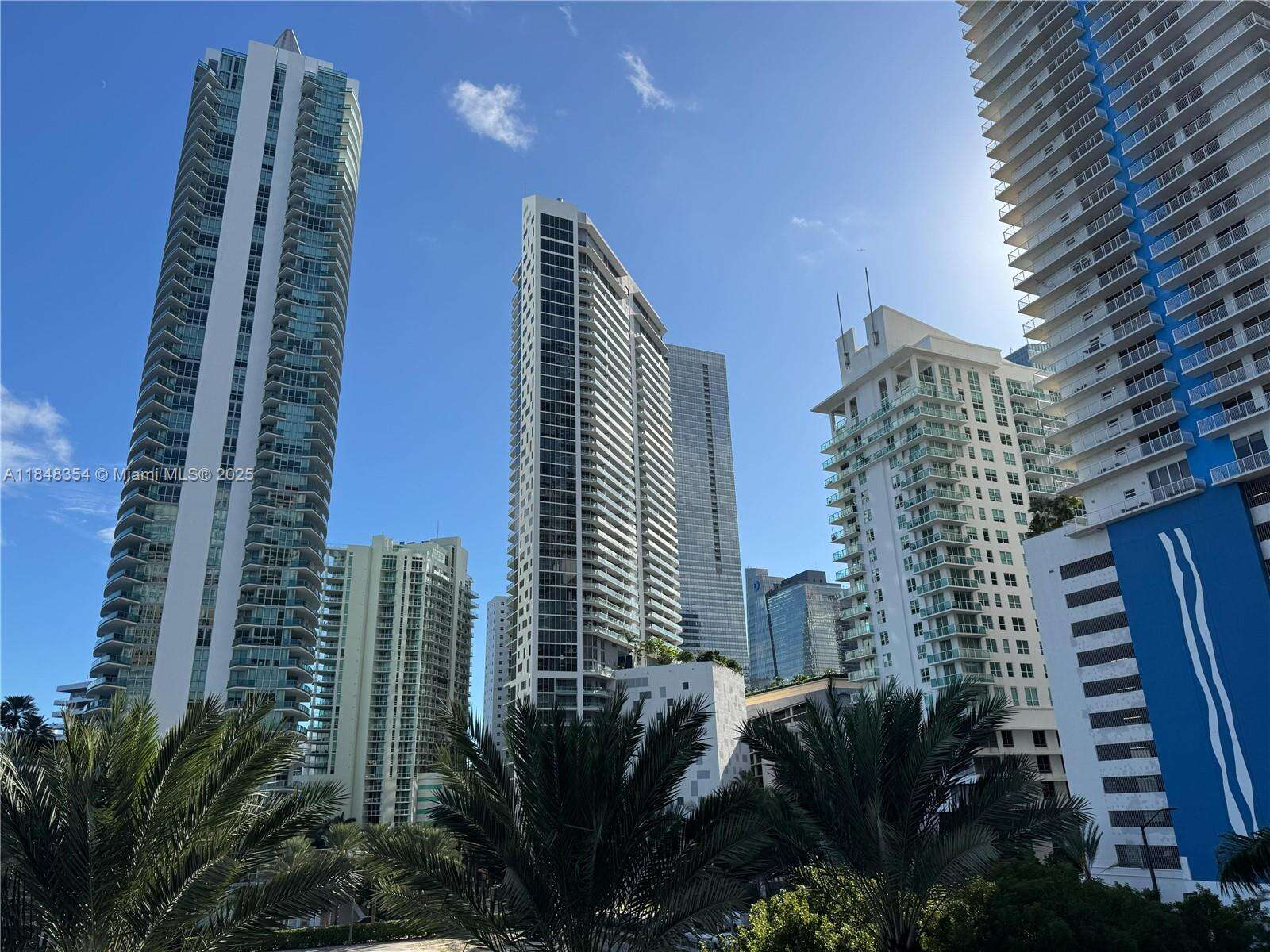 The Mark On Brickell at 1155 Brickell Bay Dr, Miami, FL 33131 - For Rent photo 23