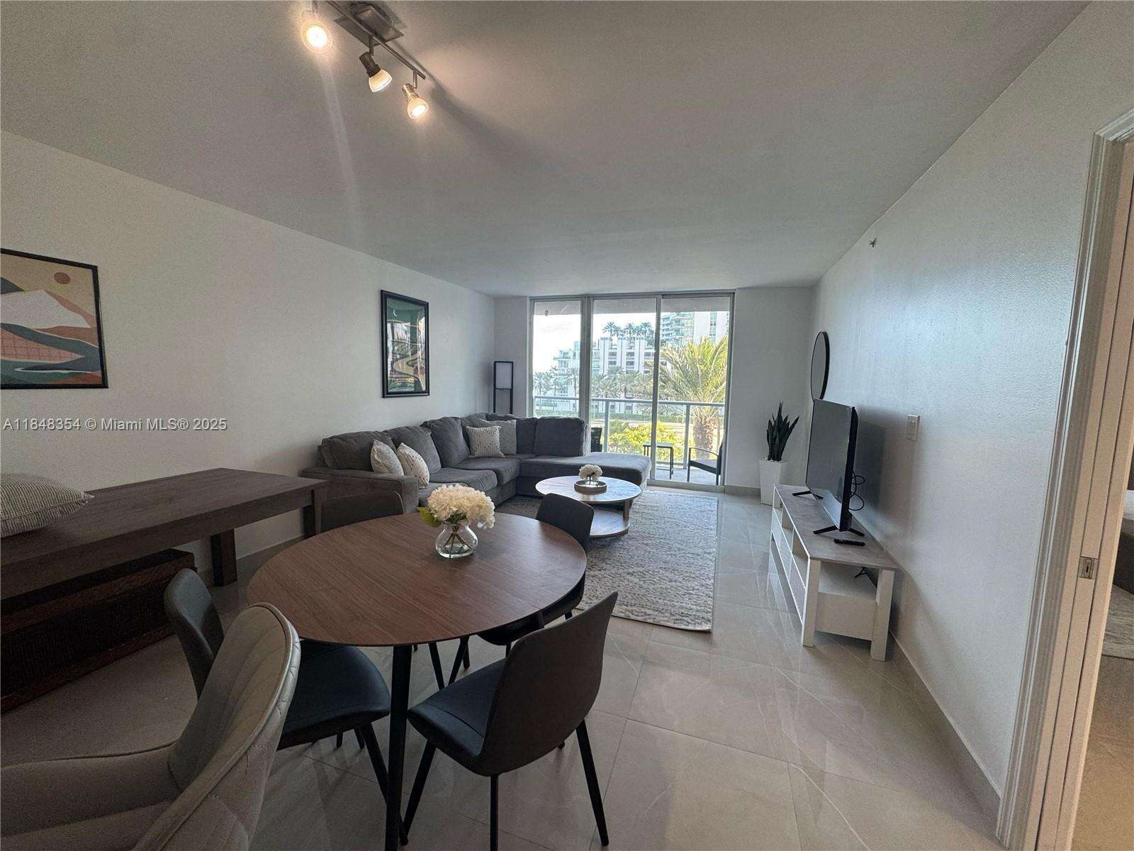 The Mark On Brickell at 1155 Brickell Bay Dr, Miami, FL 33131 - For Rent photo 5