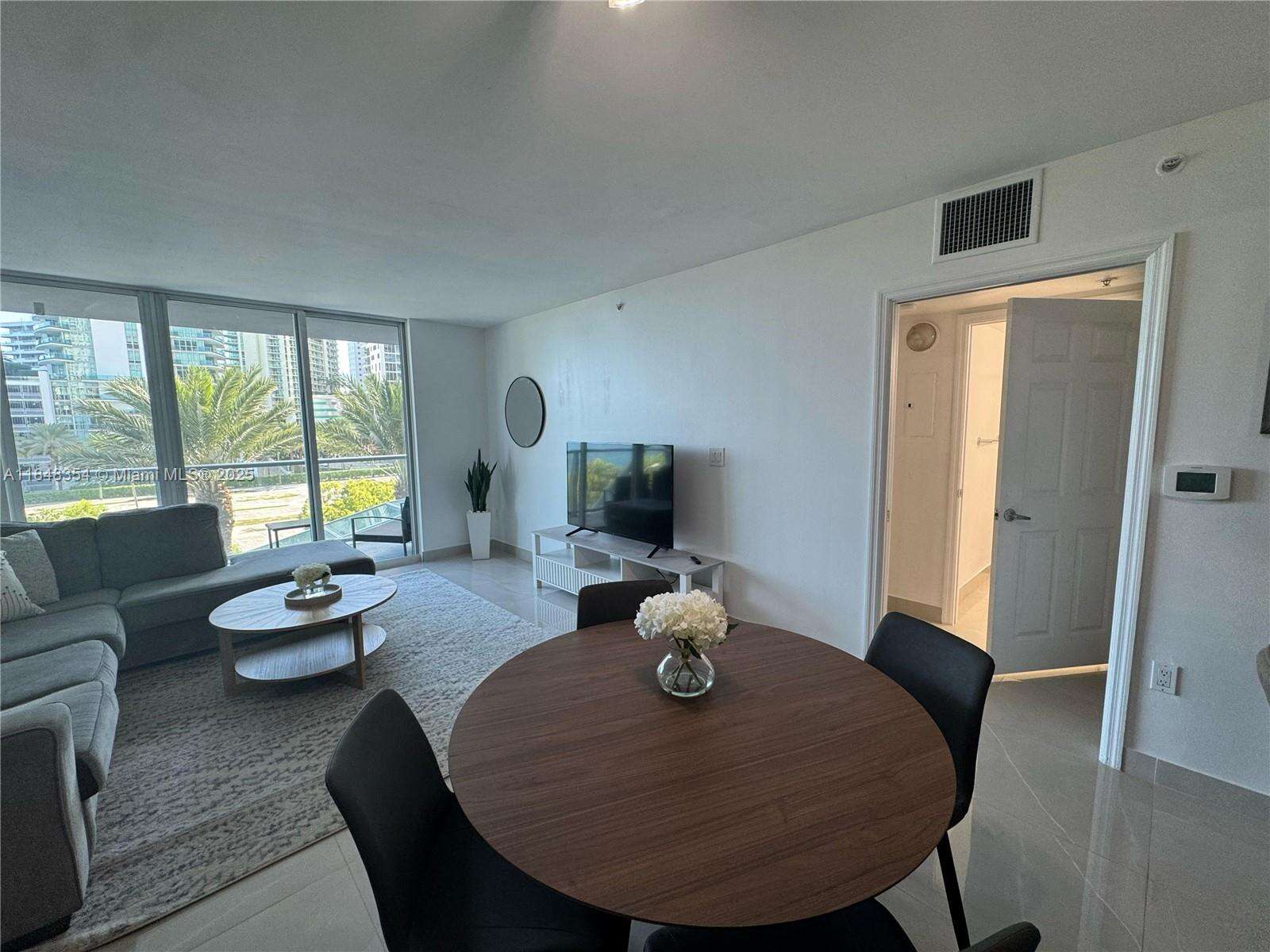 The Mark On Brickell at 1155 Brickell Bay Dr, Miami, FL 33131 - For Rent photo 9