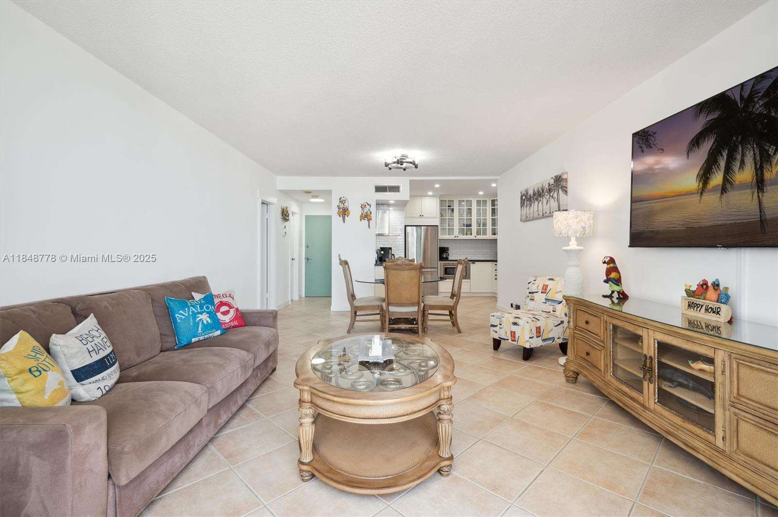 Alexander Towers at 3505 Ocean Dr, Hollywood, FL 33019 - For Rent photo 4
