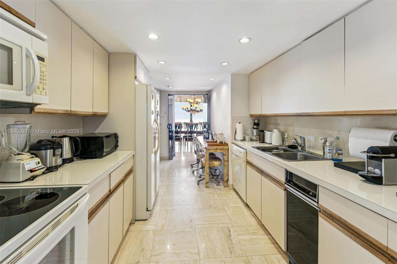 The Tiffany at 10175 Collins Ave, Bal Harbour, FL 33154 - For Rent photo 7