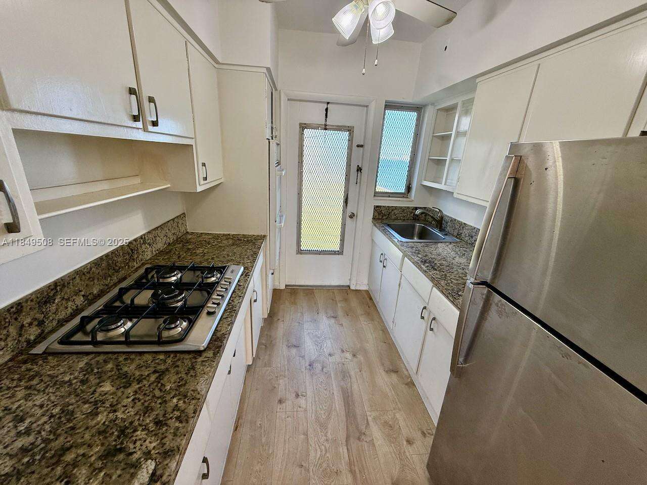 The Lido Condos for Sale & Rent | Picture 1