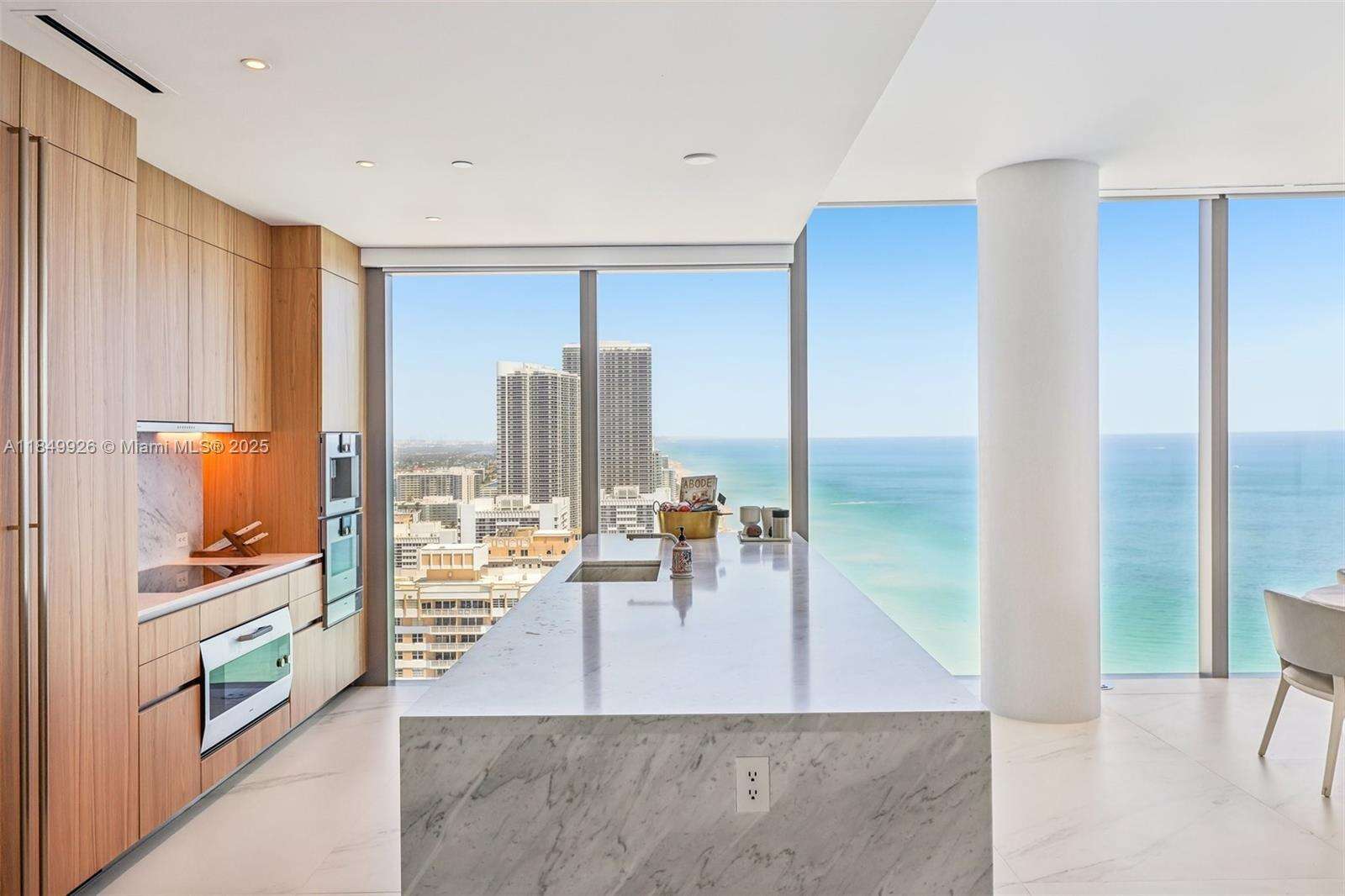 2000 Ocean at 2000 Ocean Dr, Hallandale Beach, FL 33009 - For Rent photo 13