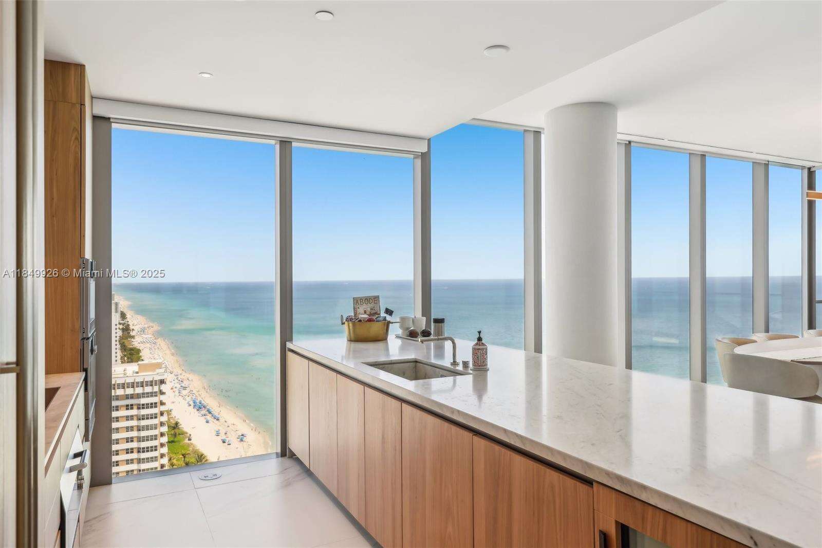2000 Ocean at 2000 Ocean Dr, Hallandale Beach, FL 33009 - For Rent photo 15