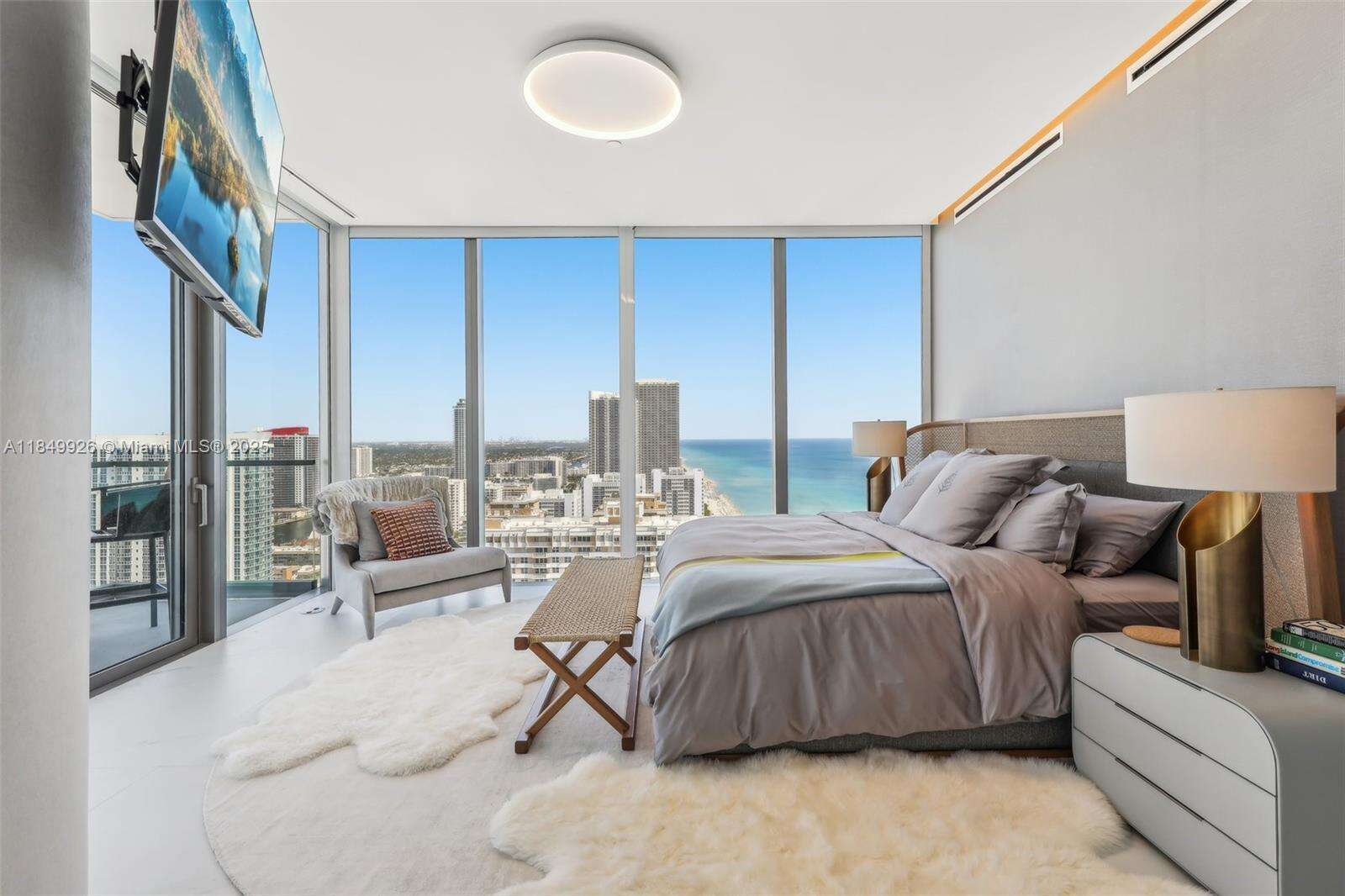 2000 Ocean at 2000 Ocean Dr, Hallandale Beach, FL 33009 - For Rent photo 21