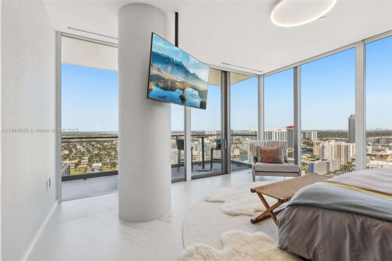 2000 Ocean at 2000 Ocean Dr, Hallandale Beach, FL 33009 - For Rent photo 22