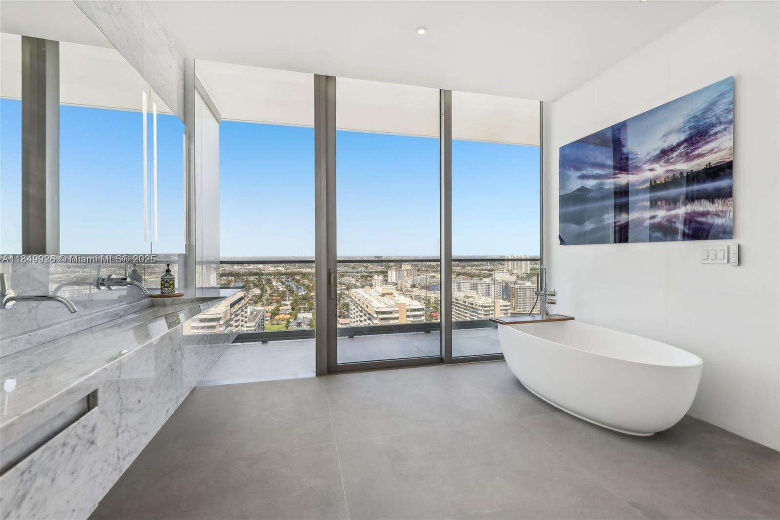 2000 Ocean at 2000 Ocean Dr, Hallandale Beach, FL 33009 - For Rent photo 23