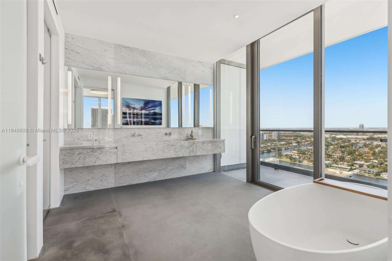 2000 Ocean at 2000 Ocean Dr, Hallandale Beach, FL 33009 - For Rent photo 24