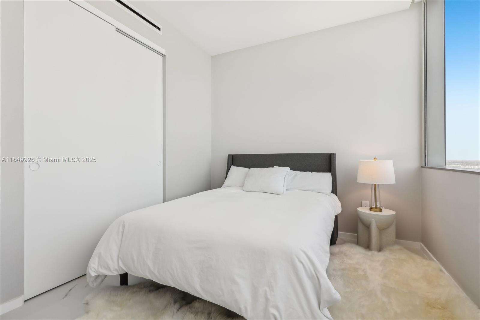 2000 Ocean at 2000 Ocean Dr, Hallandale Beach, FL 33009 - For Rent photo 34