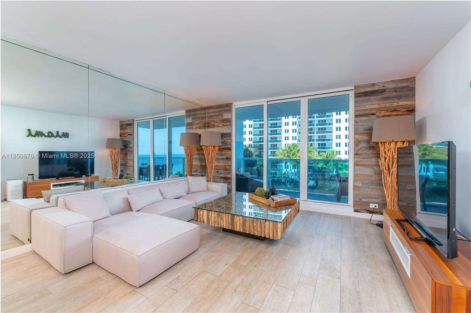 Roney Palace at 2301 Collins Ave, Miami Beach, FL 33139 - For Rent photo 2