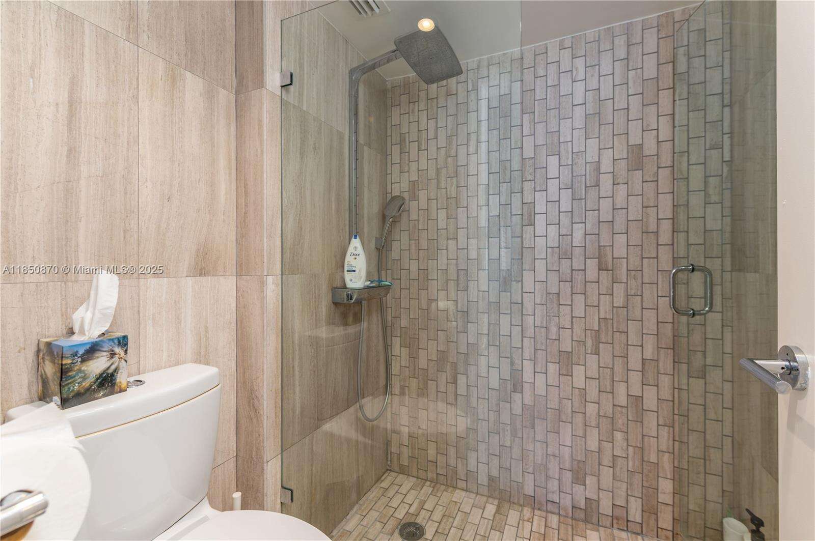 Roney Palace at 2301 Collins Ave, Miami Beach, FL 33139 - For Rent photo 14