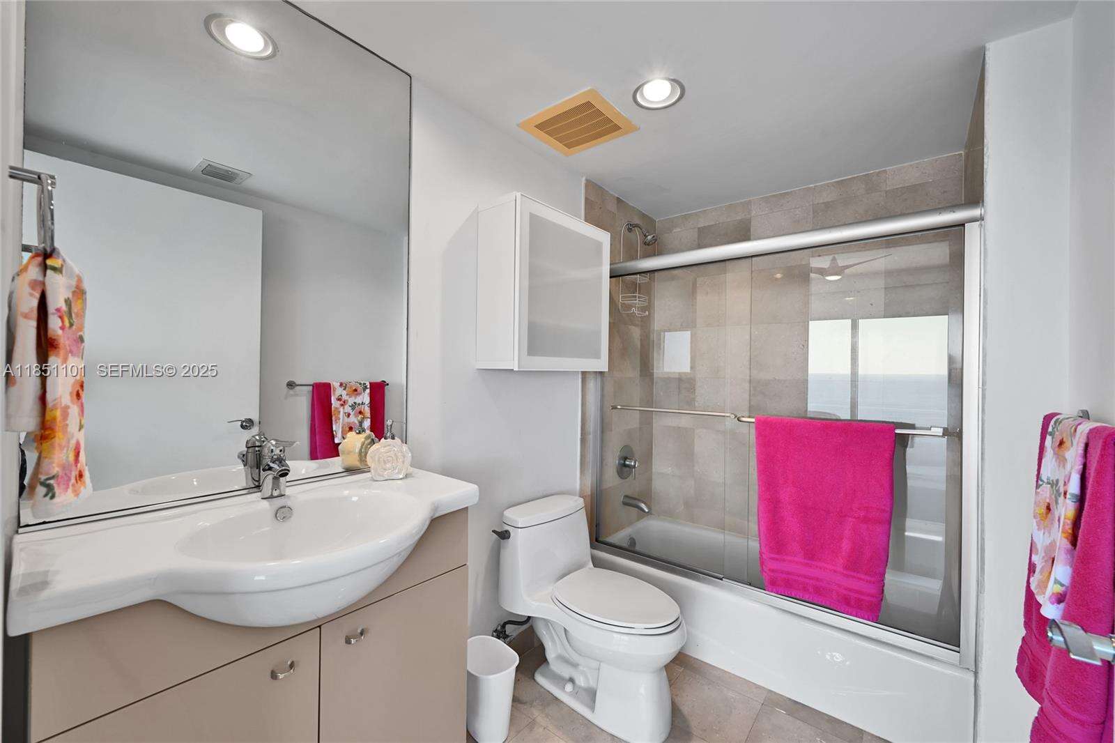 The Beach Club Two at 1830 Ocean Dr, Hallandale Beach, FL 33009 - For Rent photo 27