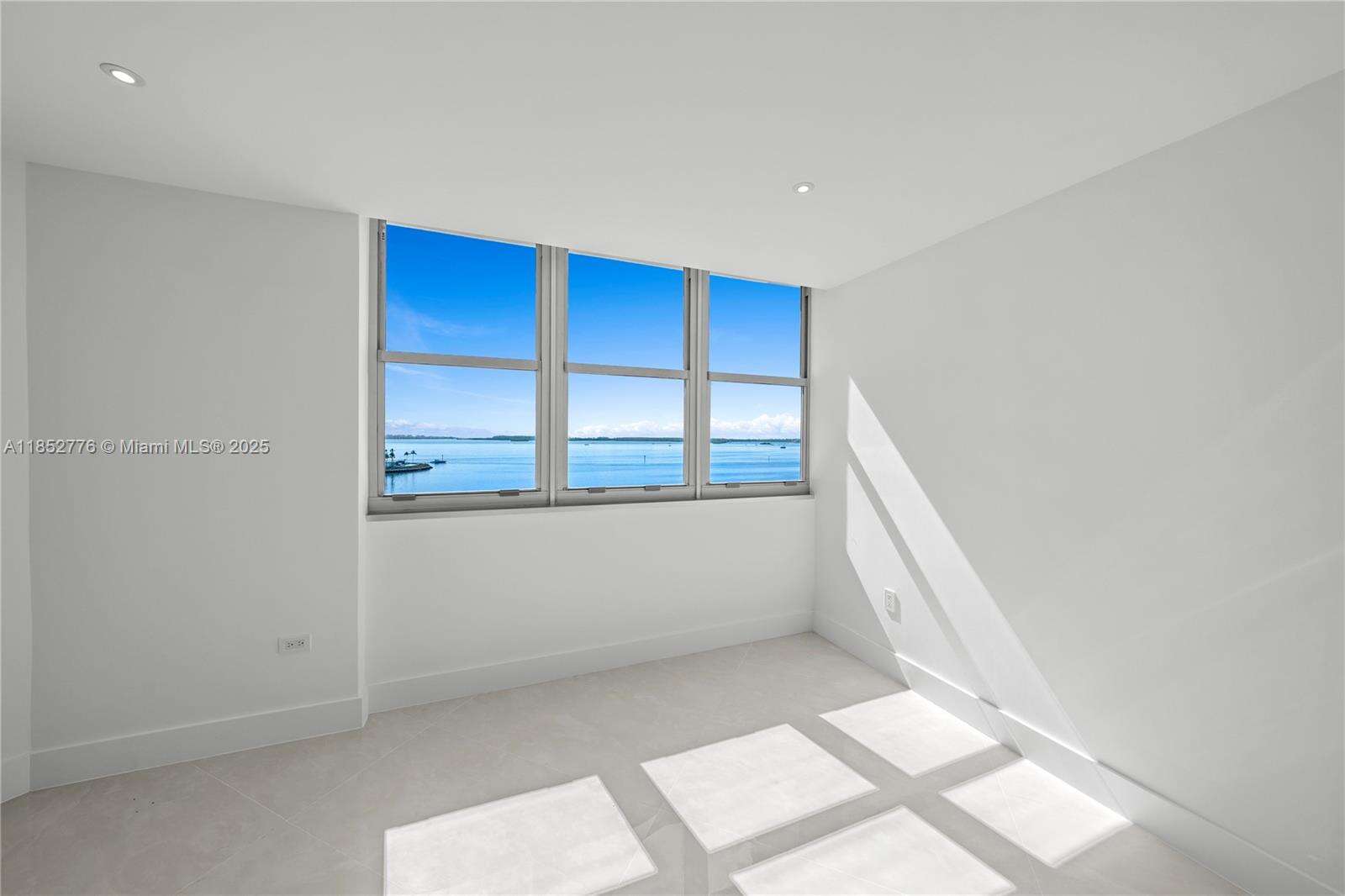 Four Ambassadors at 999 Brickell Bay Dr, Miami, FL 33131 - For Rent photo 12