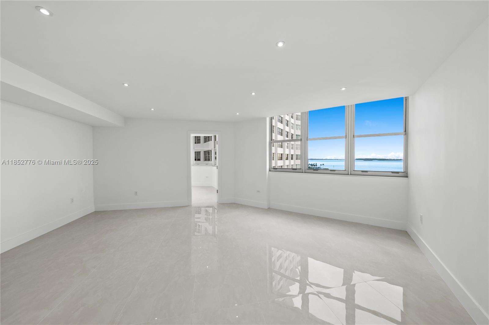 Four Ambassadors at 999 Brickell Bay Dr, Miami, FL 33131 - For Rent photo 13