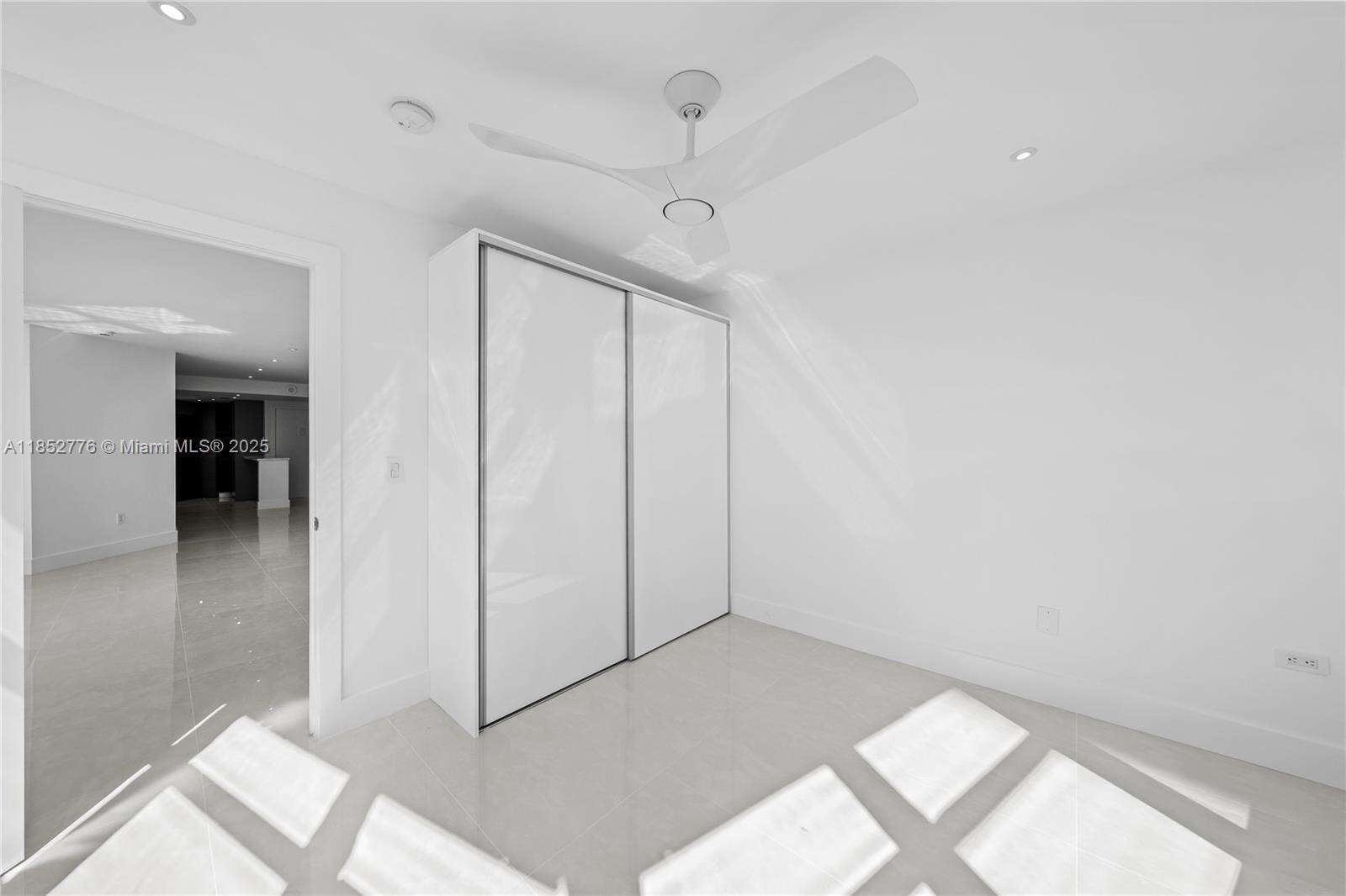 Four Ambassadors at 999 Brickell Bay Dr, Miami, FL 33131 - For Rent photo 19