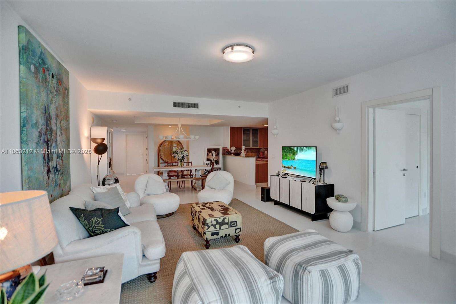 Grovenor House at 2627 Bayshore Dr, Coconut Grove, FL 33133 - For Rent photo 16