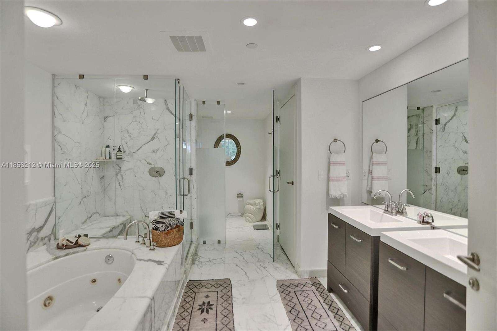 Grovenor House at 2627 Bayshore Dr, Coconut Grove, FL 33133 - For Rent photo 29