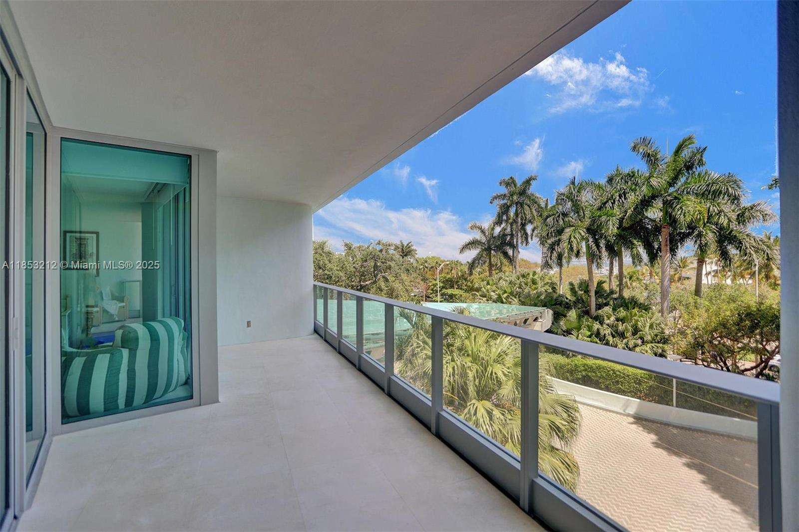 Grovenor House at 2627 Bayshore Dr, Coconut Grove, FL 33133 - For Rent photo 38