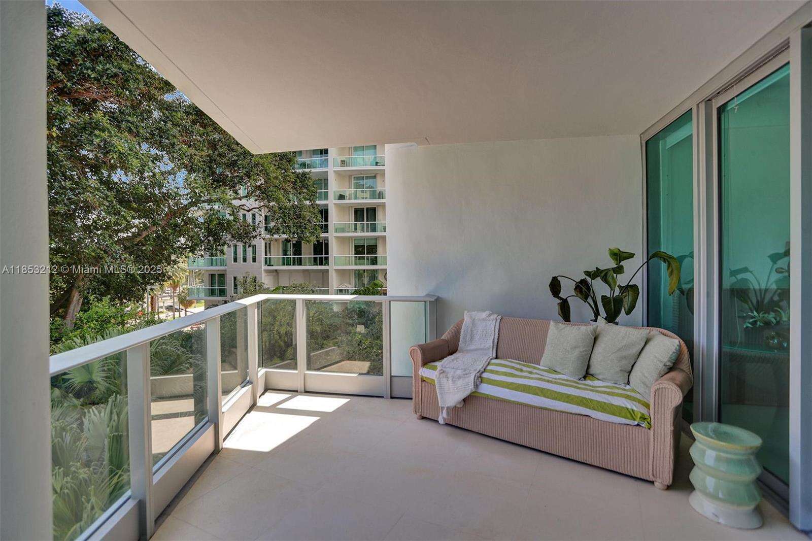 Grovenor House at 2627 Bayshore Dr, Coconut Grove, FL 33133 - For Rent photo 43