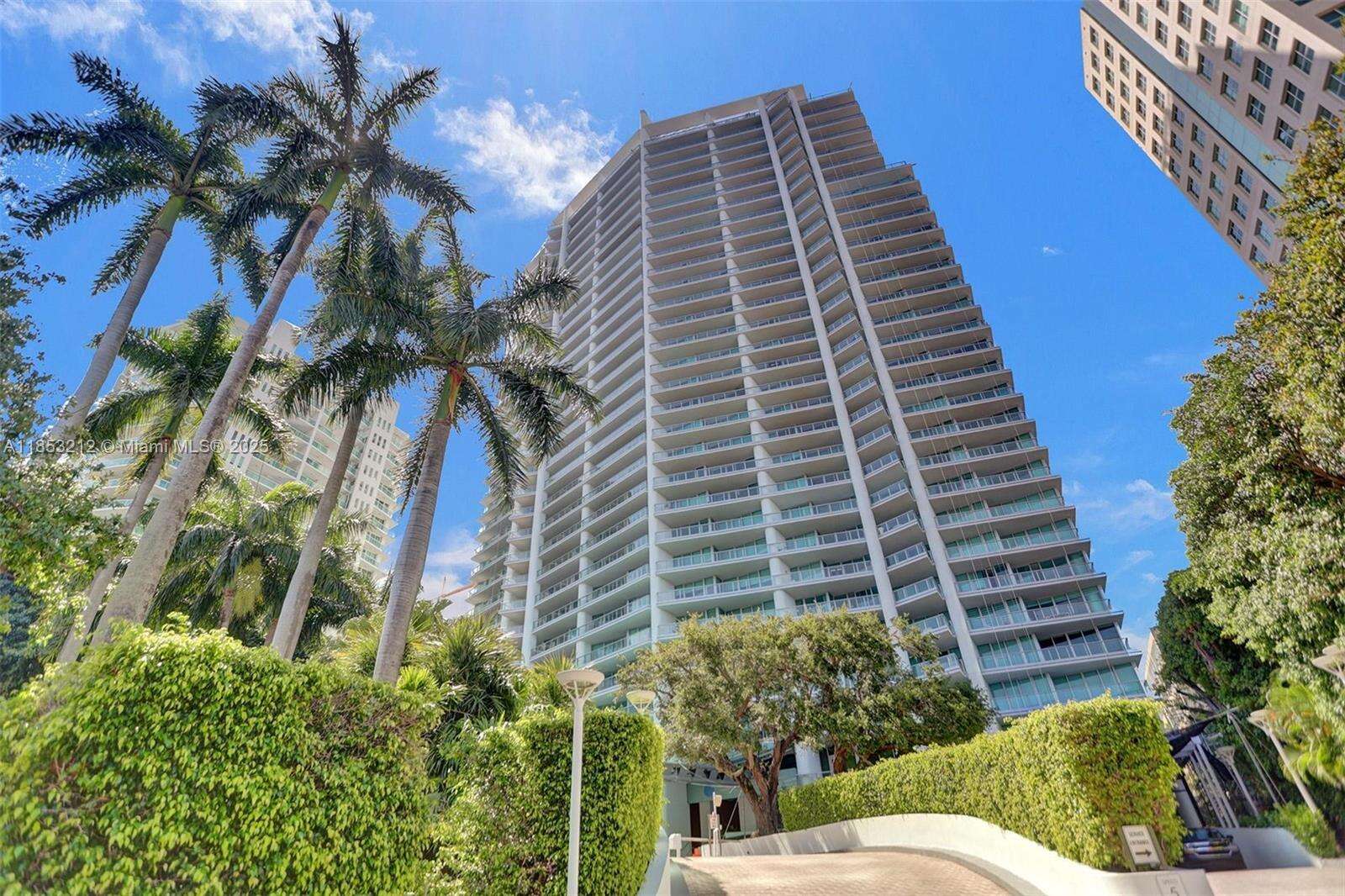 Grovenor House at 2627 Bayshore Dr, Coconut Grove, FL 33133 - For Rent photo 59