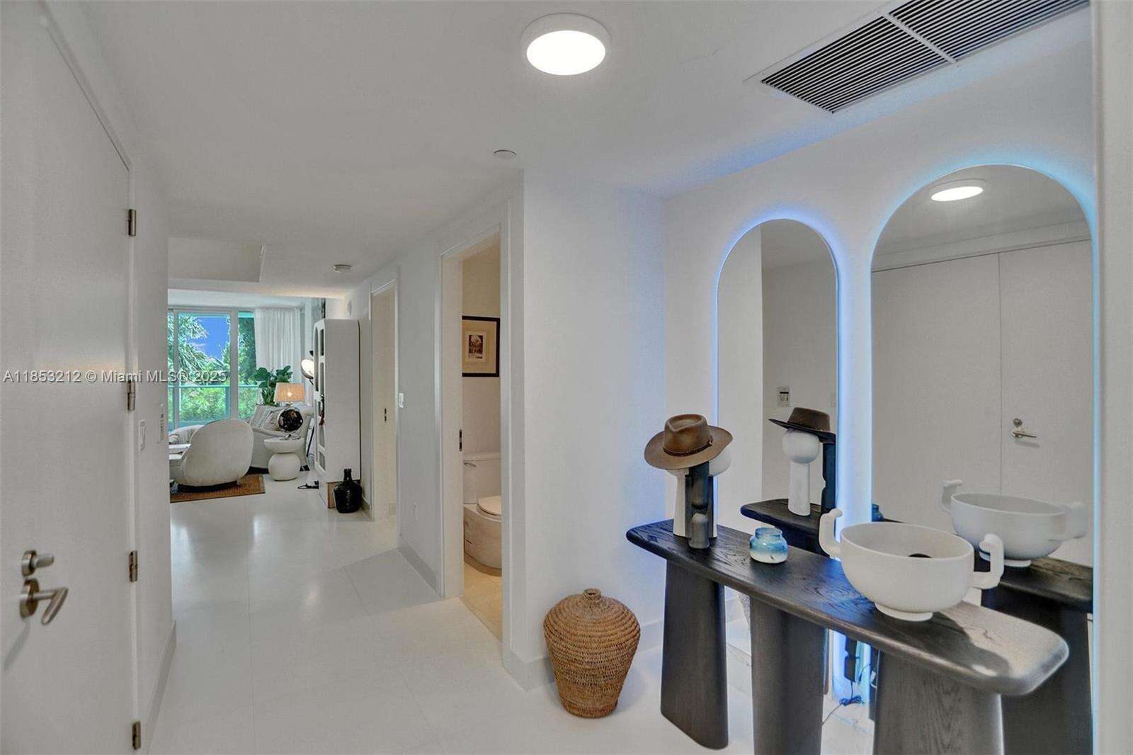 Grovenor House at 2627 Bayshore Dr, Coconut Grove, FL 33133 - For Rent photo 7