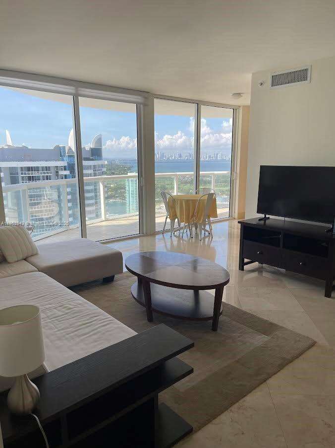 Akoya at 6365 Collins Ave, Miami Beach, FL 33141 - For Rent photo 35