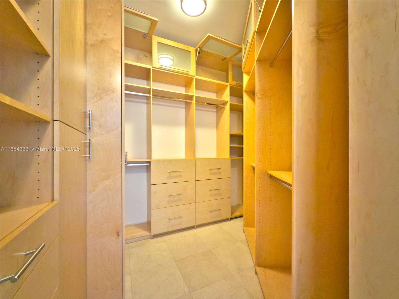 Three Tequesta Point at 848 Brickell Key Dr, Miami, FL 33131 - For Rent photo 15