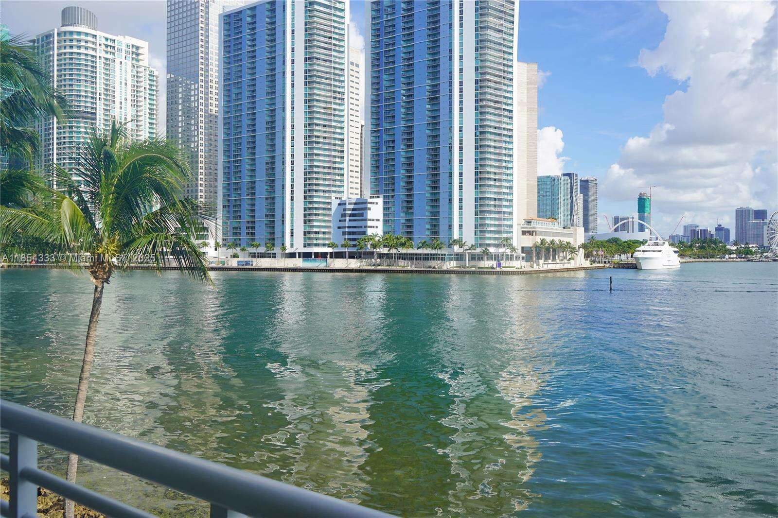 Three Tequesta Point at 848 Brickell Key Dr, Miami, FL 33131 - For Rent photo 33