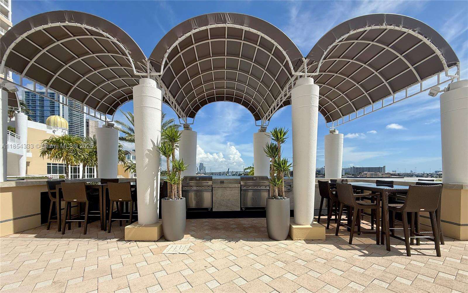 Three Tequesta Point at 848 Brickell Key Dr, Miami, FL 33131 - For Rent photo 37