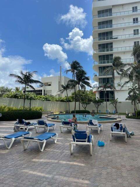 Sian Ocean Residences at 4001 Ocean Dr, Hollywood, FL 33019 - For Rent photo 17