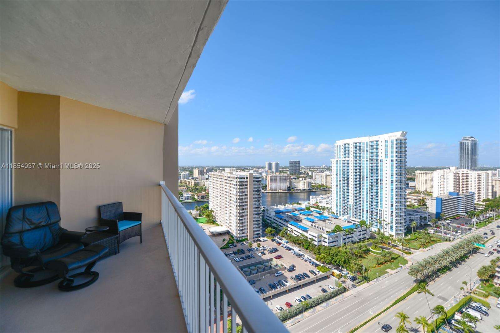 The Hemispheres at 1980 Ocean Dr, Hallandale Beach, FL 33009 - For Rent photo 15