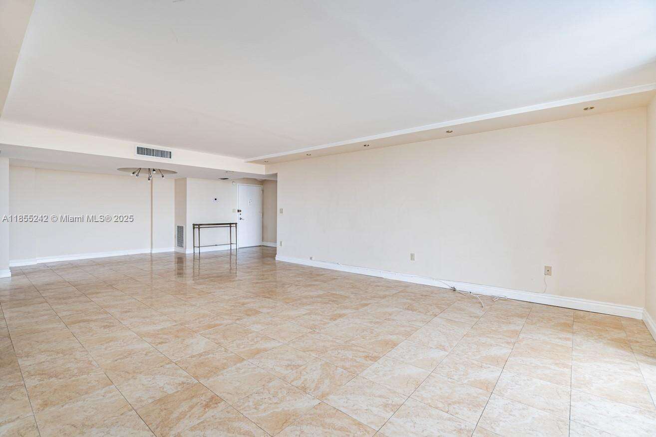 Admirals Port at 2801 183rd St, Aventura, FL 33160 - For Rent photo 12