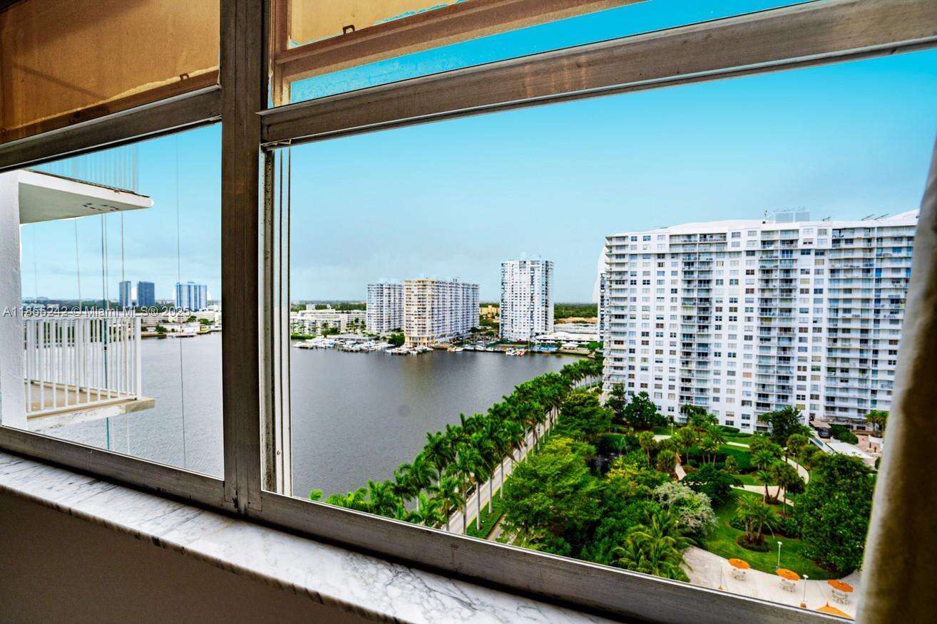 Admirals Port at 2801 183rd St, Aventura, FL 33160 - For Rent photo 19