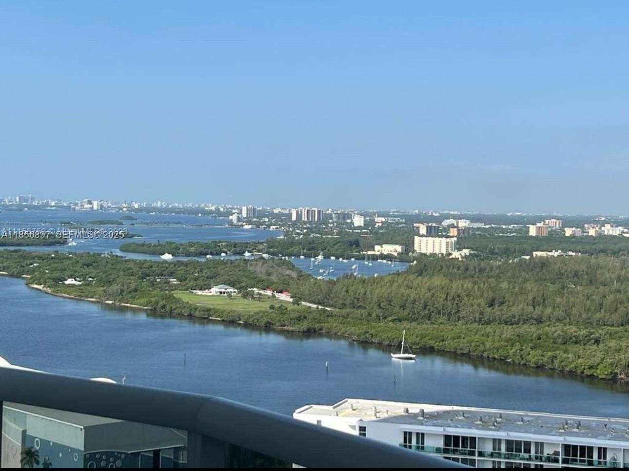 Trump Tower 3 at 15811 Collins Ave, Sunny Isles Beach, FL 33160 - For Rent photo 28