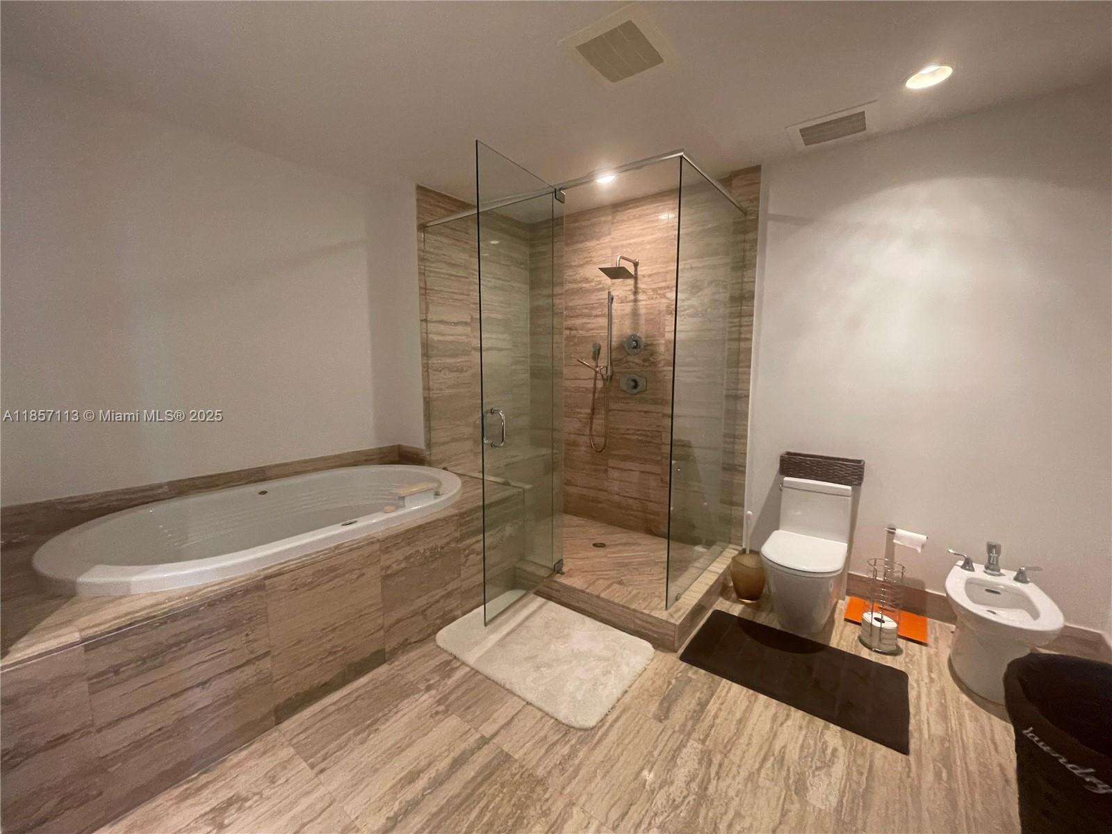 Trump Tower 1 at 16001 Collins Ave, Sunny Isles Beach, FL 33160 - For Rent photo 17