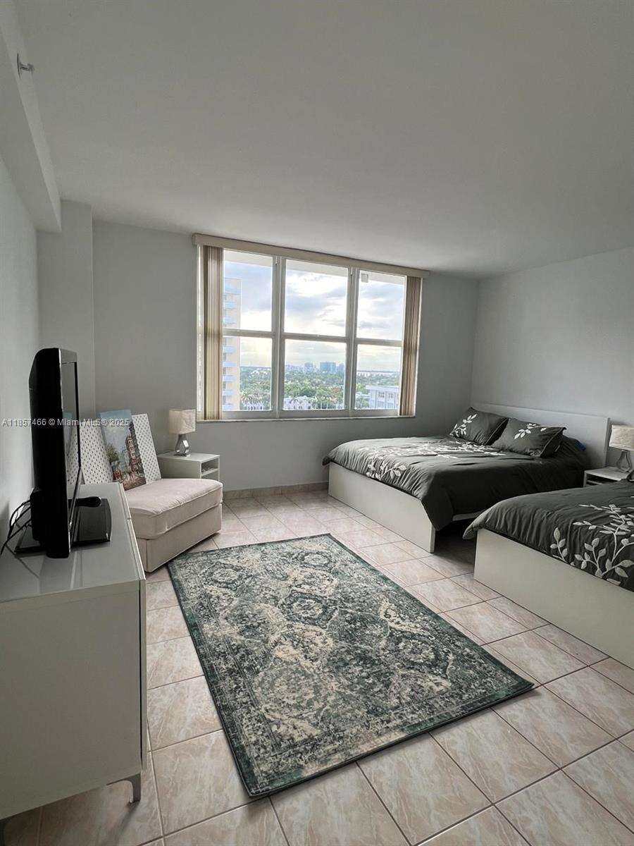 The Pavilion at 5601 Collins Ave, Miami Beach, FL 33140 - For Rent photo 7