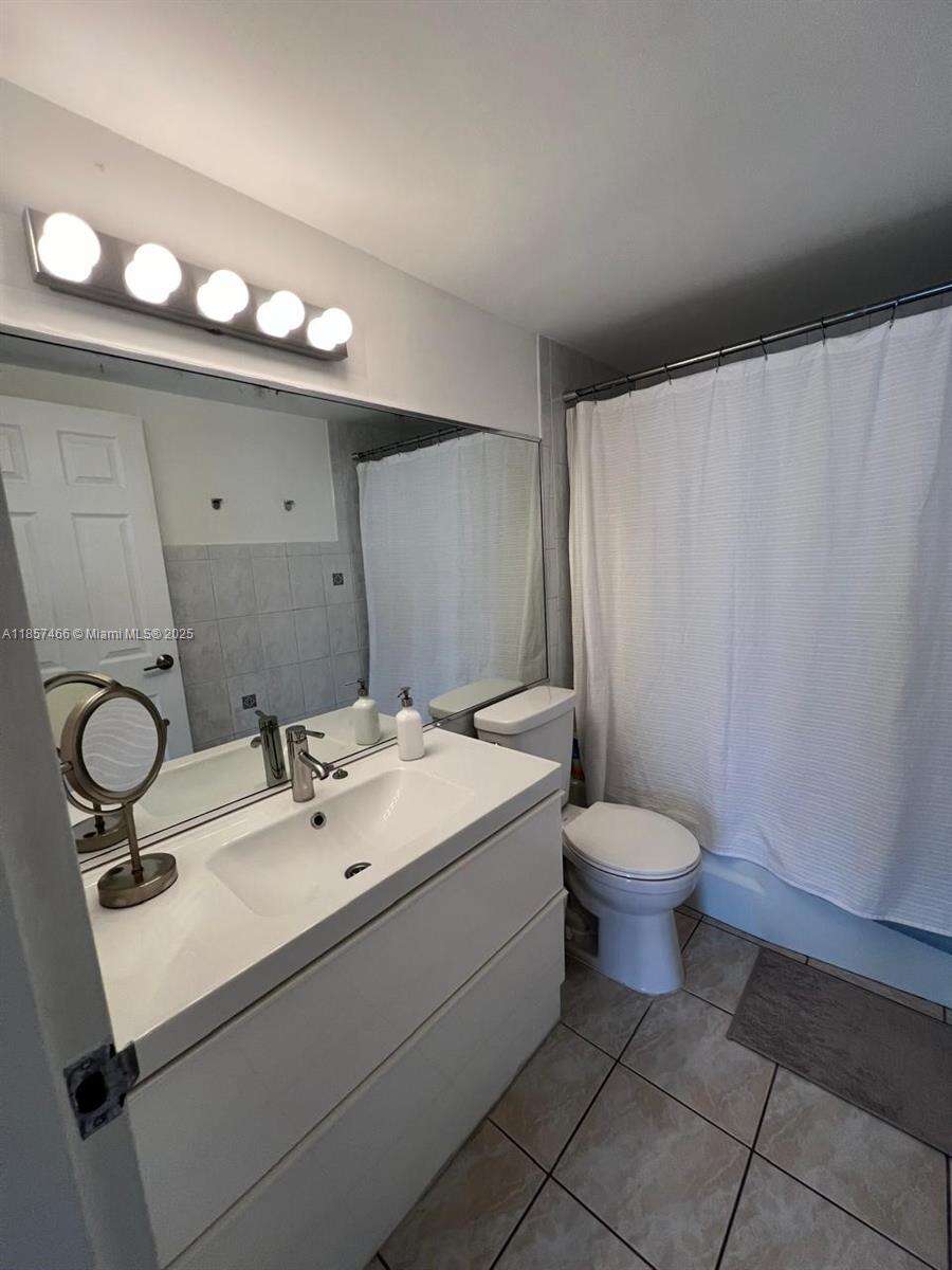 The Pavilion at 5601 Collins Ave, Miami Beach, FL 33140 - For Rent photo 8