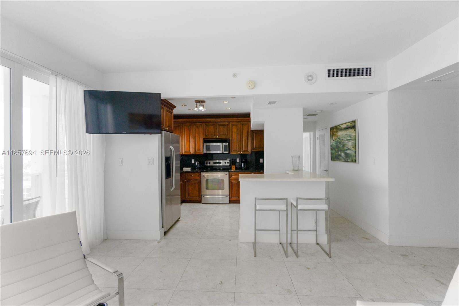 Decoplage at 100 Lincoln Rd, Miami Beach, FL 33139 - For Rent photo 6