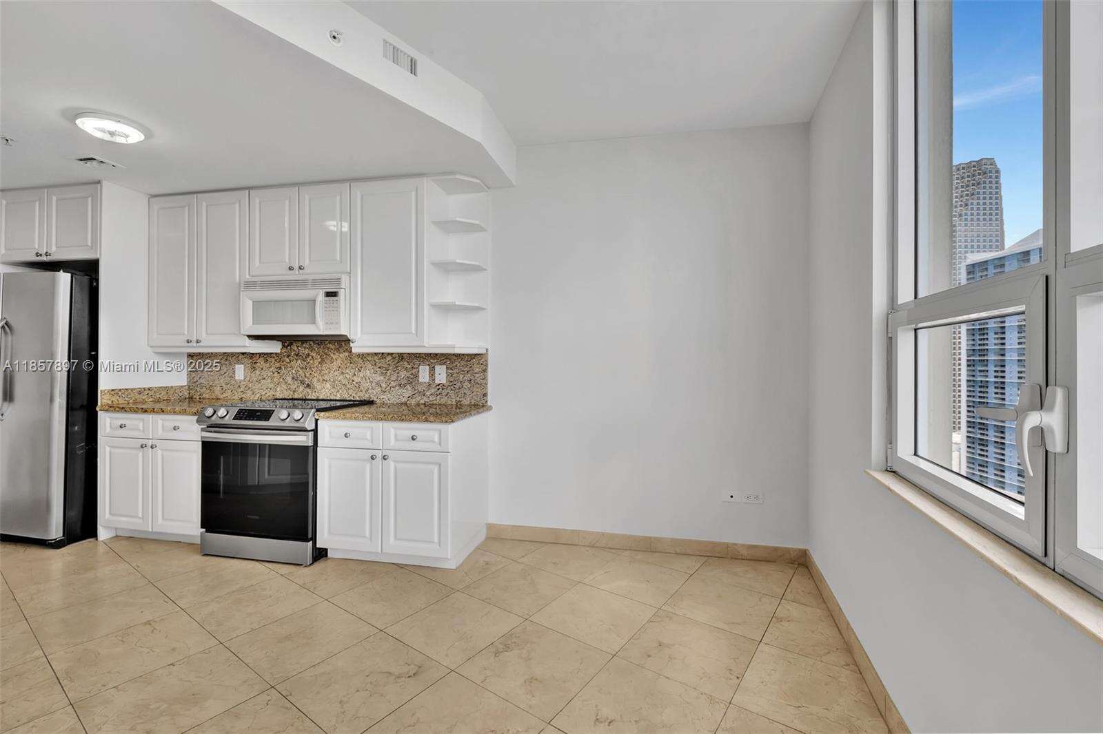 Three Tequesta Point at 848 Brickell Key Dr, Miami, FL 33131 - For Rent photo 17