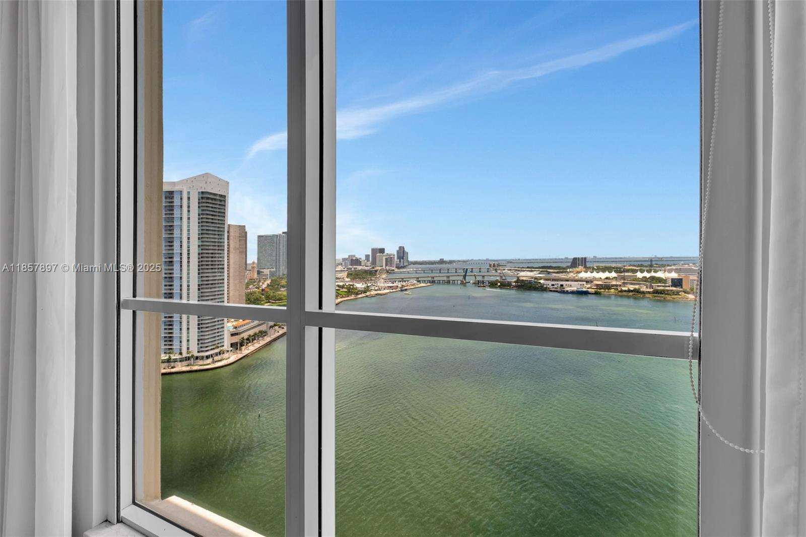 Three Tequesta Point at 848 Brickell Key Dr, Miami, FL 33131 - For Rent photo 21